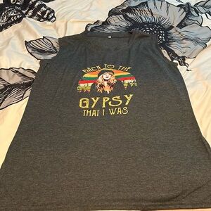 Sleeveless Stevie Nicks long shirt